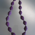 Perle  di carta ondulata viola